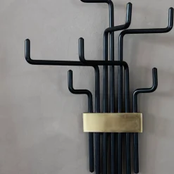 Haken, Pipes, Schwarz