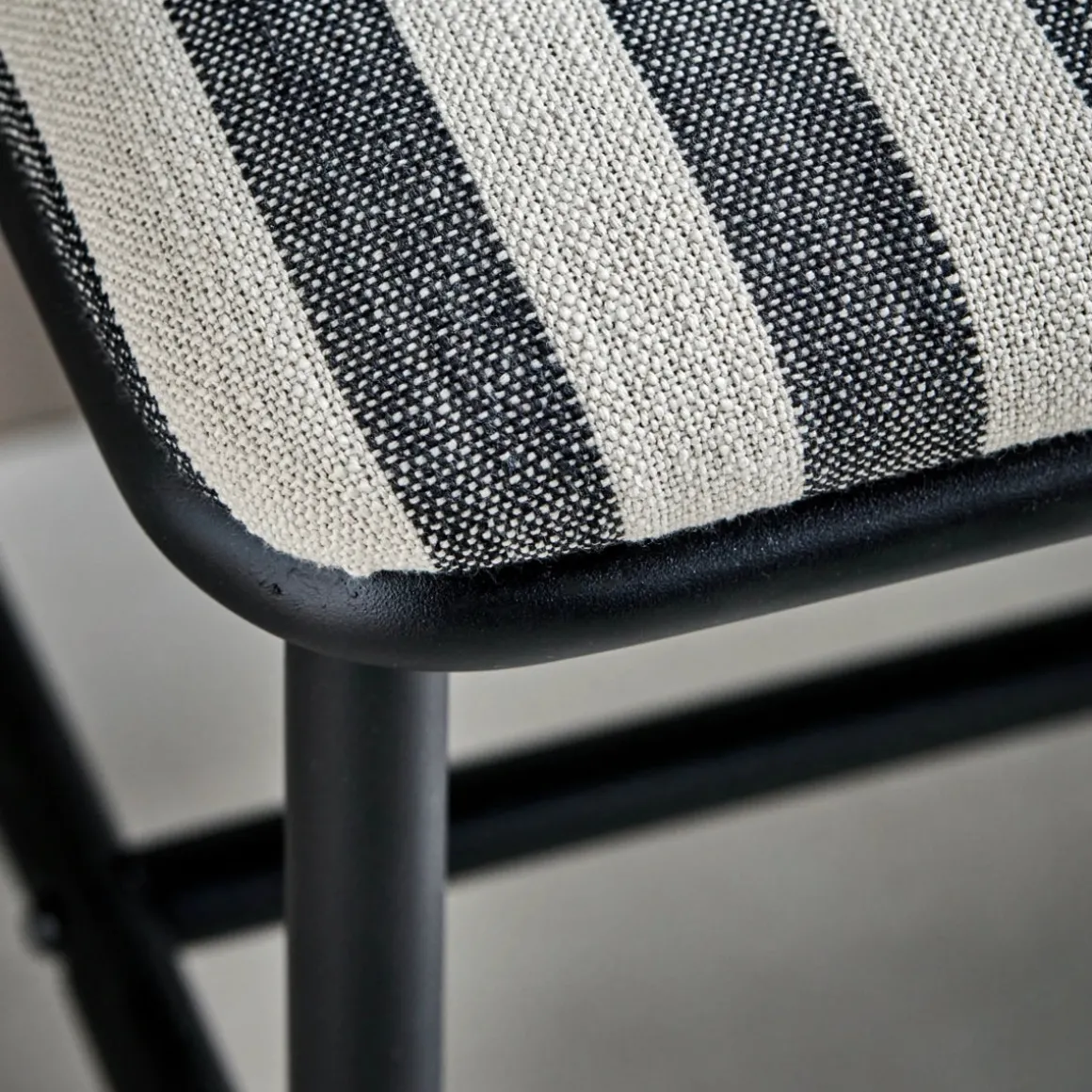 Hocker, HDToda, Schwarz/Off-Weiß