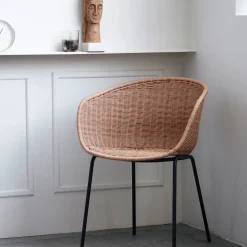 Sessel, Hapur, Natur