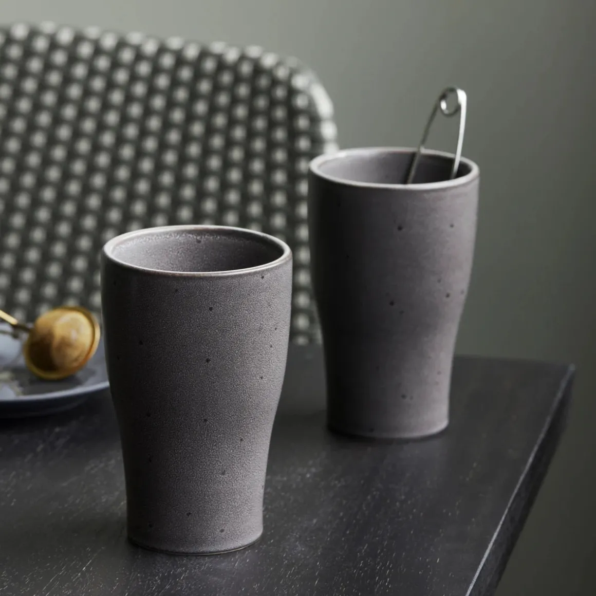 Thermobecher, Liss, Dunkelgrau